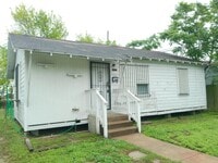 Building Photo - 4326 Vestal St