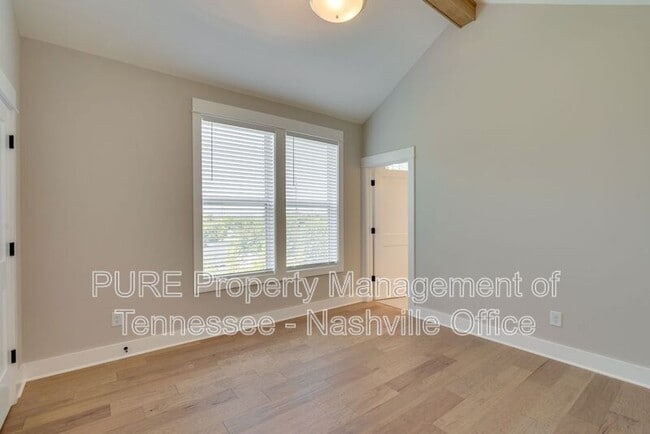 Building Photo - 606 Annex Ave