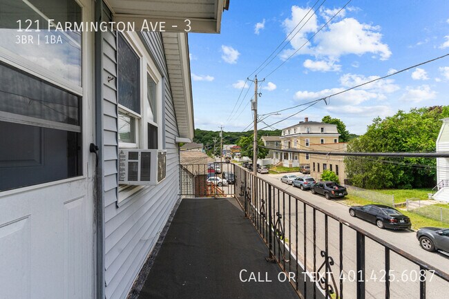 Building Photo - 121 Farmington Ave
