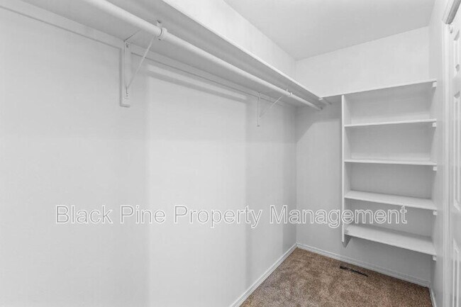 Building Photo - 3901 Winston St