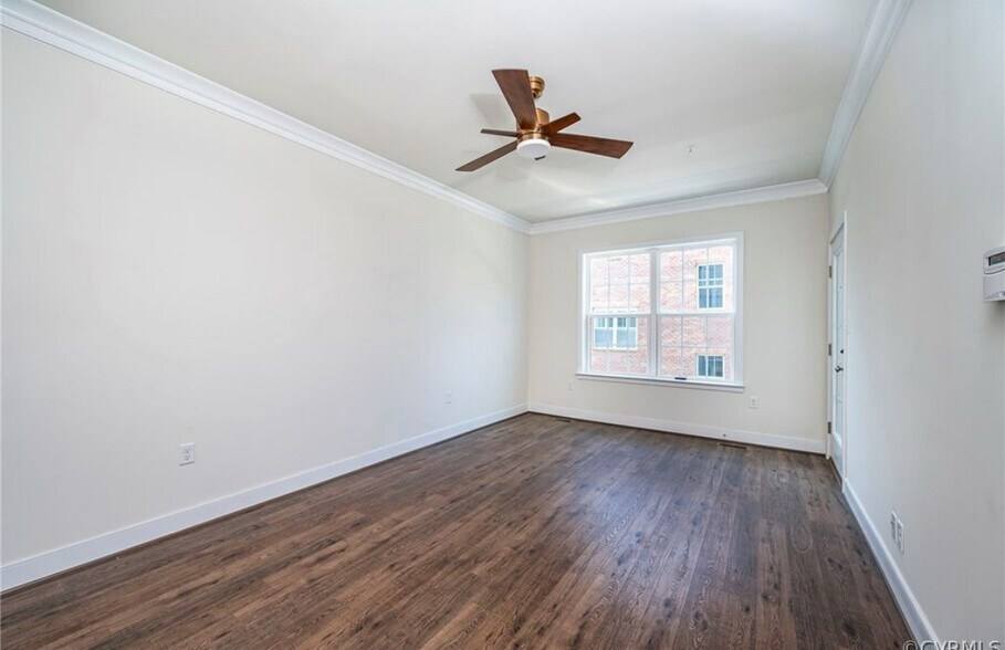 Primary bedroom - 2008 Libbie Lake West St