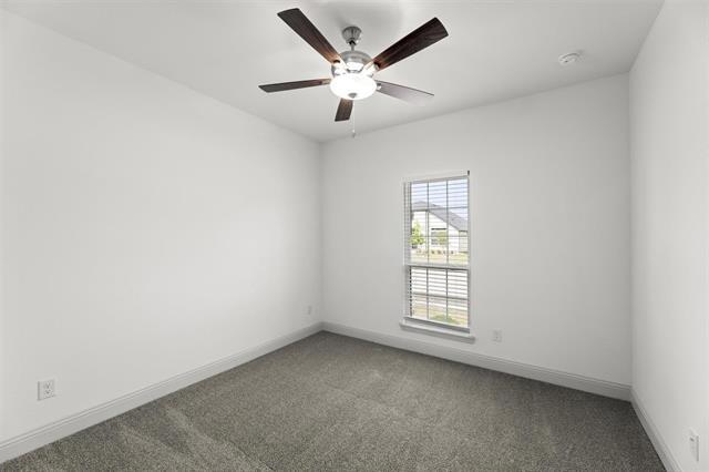 Building Photo - 544 Oak Crk Dr