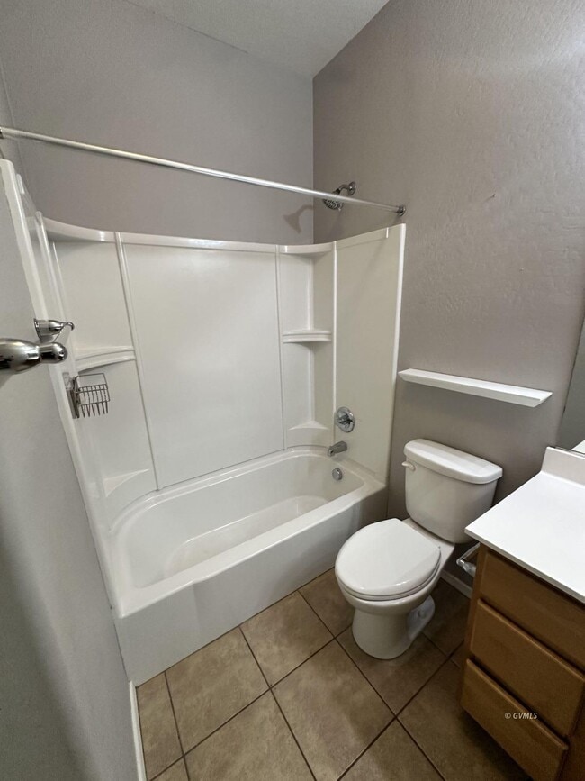 Building Photo - 1721 N Eloisa Ln