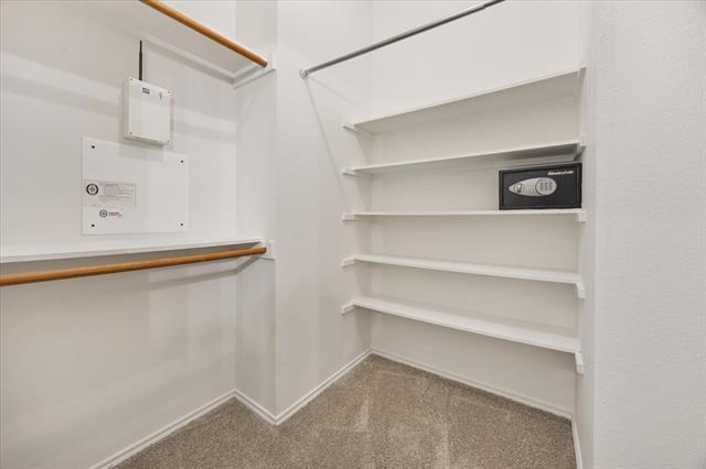 Building Photo - 9857 Meadow Rue Dr