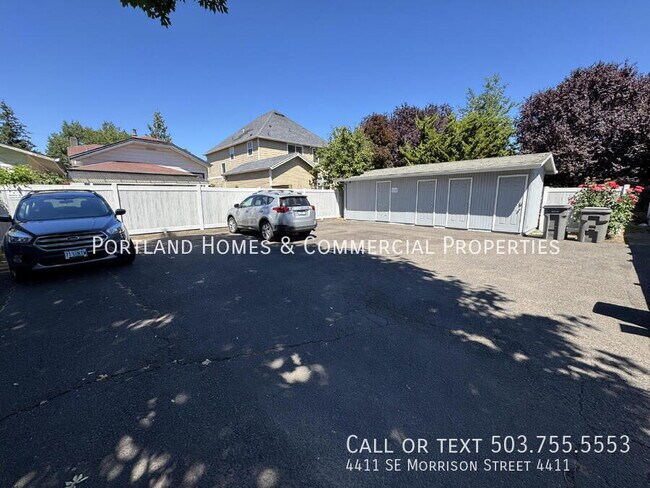 Building Photo - 4411 SE Morrison St
