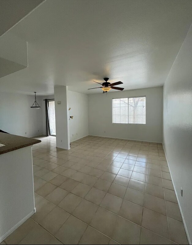 Building Photo - 2325 Windmill Pkwy