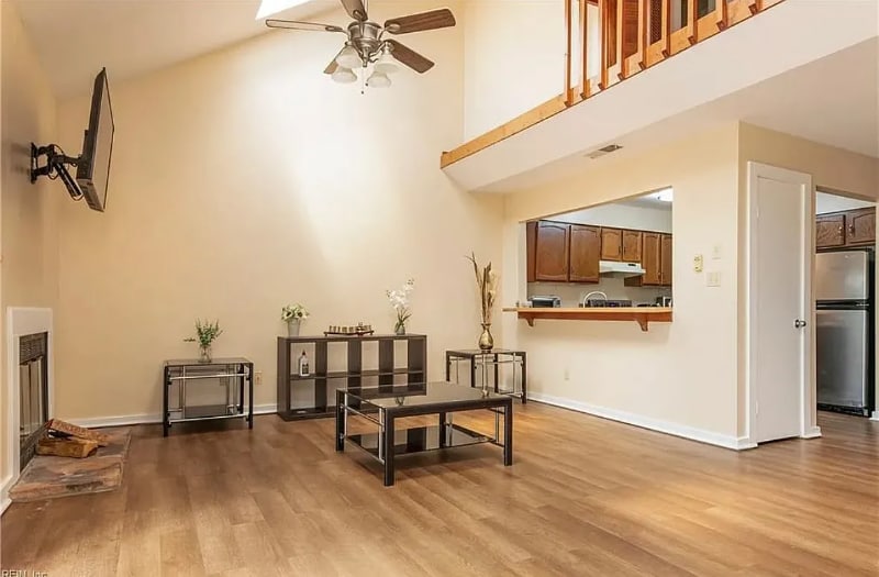 Building Photo - 205 Misty Point Ln