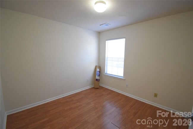 Building Photo - 3017 Azalea Hills Dr