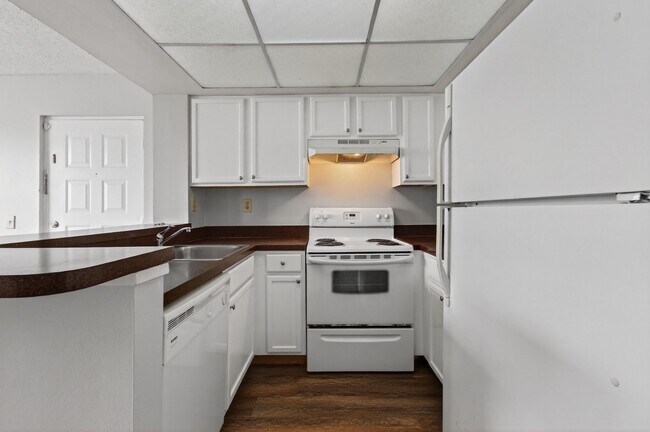 Building Photo - 752 Executive Center Dr