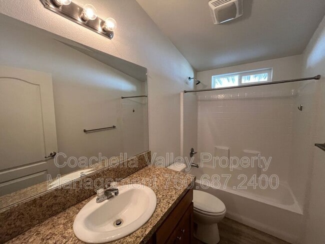 Building Photo - 15300 Palm Dr