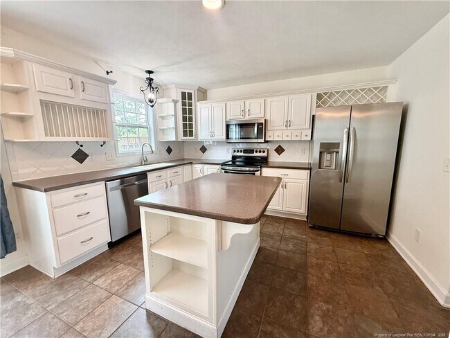 Building Photo - 82 Sonora Dr