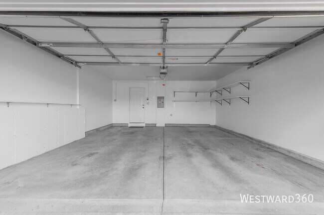Building Photo - 24821 Gates Ct