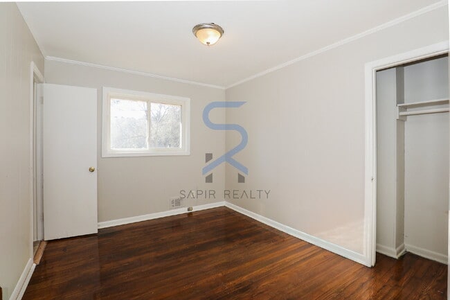 Building Photo - Move in before February 28th and get $100 OFF your rent for the first 3 months — PLUS a $250 Amaz...