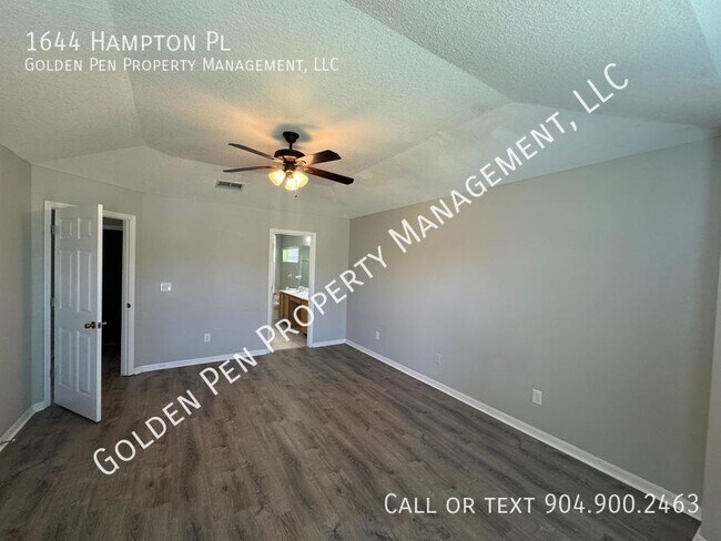 Building Photo - 1644 Hampton Pl