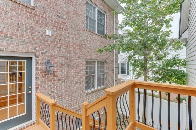 Building Photo - 4609 Town Creek Dr
