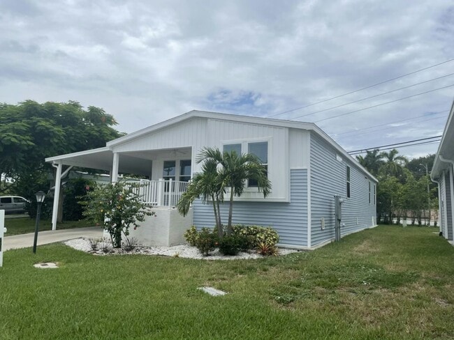 Building Photo - 7404 44th Trail N