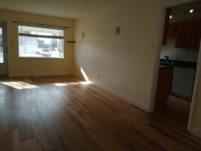Building Photo - University Hills  Adorable 2 Bed 1 Bath Home with HUGE Fenced Yard, Central Air/Heat, Garage and ...