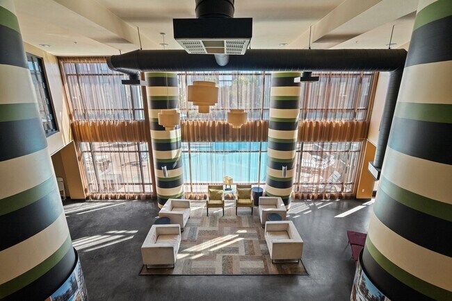 Building Photo - Modern and Luxurious 1 Bedroom 1 Bath Condo in the Desirable Brickyard Community