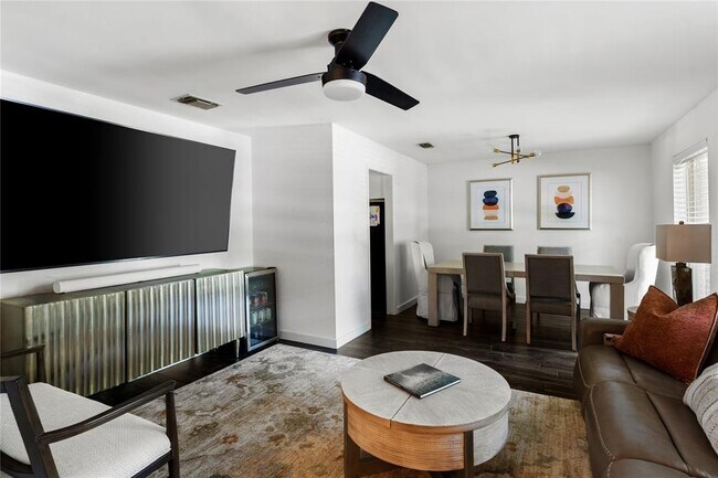 Building Photo - 2408 Shiloh Dr