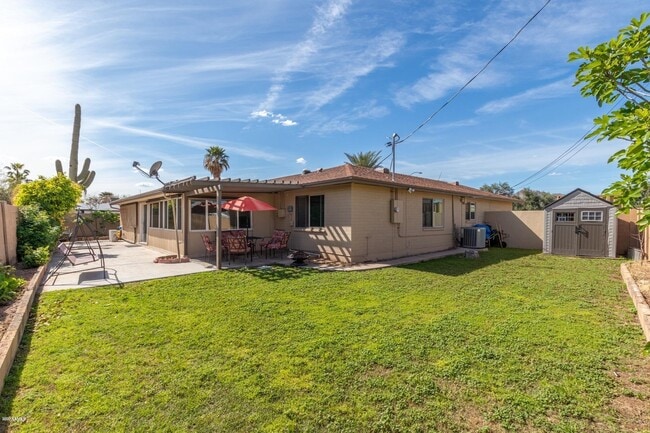 Building Photo - 6825 E Virginia Ave