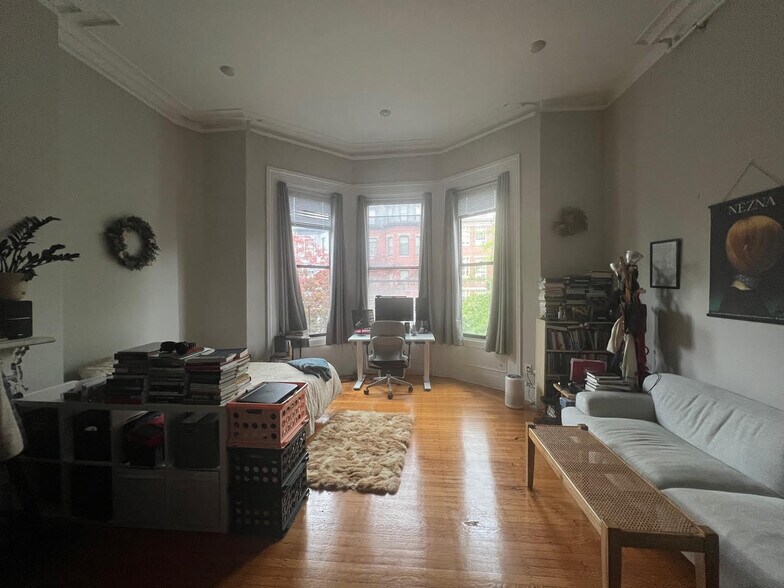 Building Photo - 112 Marlborough St