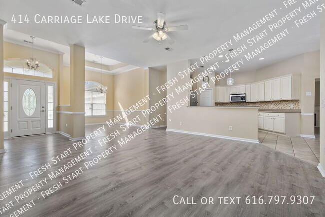 Building Photo - 414 Carriage Lake Dr