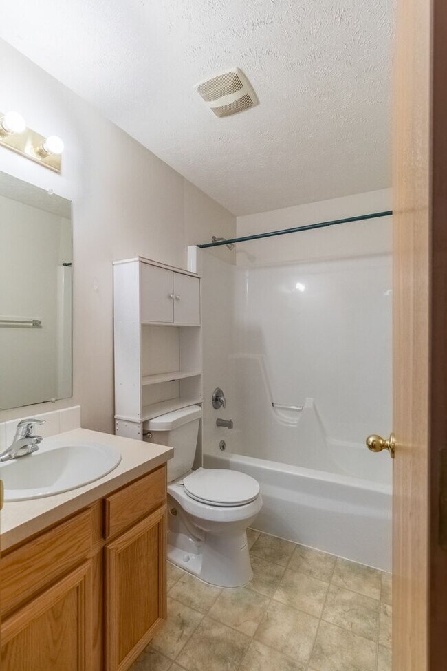 Building Photo - 7229 Whitewater Ln