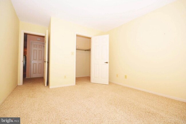 Building Photo - 928 Beacon Way