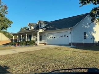 Primary Photo - 7201 Deerwood Dr