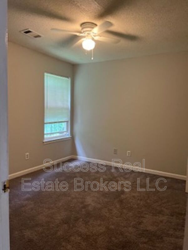 Building Photo - 5335 Willow Park Blvd
