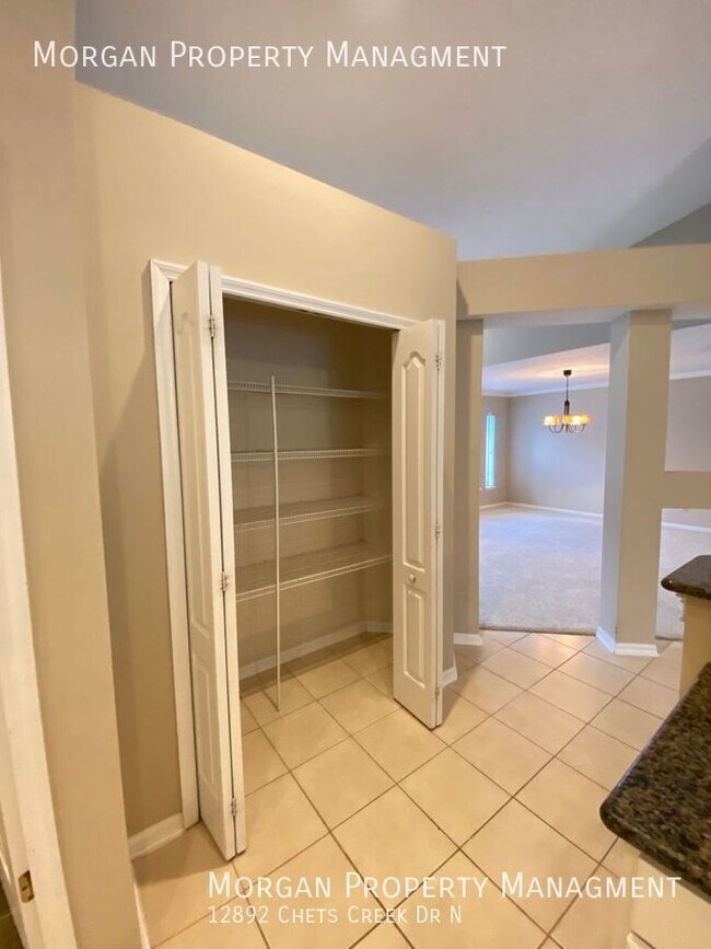 Building Photo - Immaculate home in JOHNS CREEK!