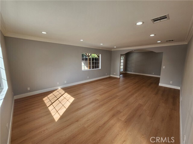 Building Photo - 14329 Emelita St