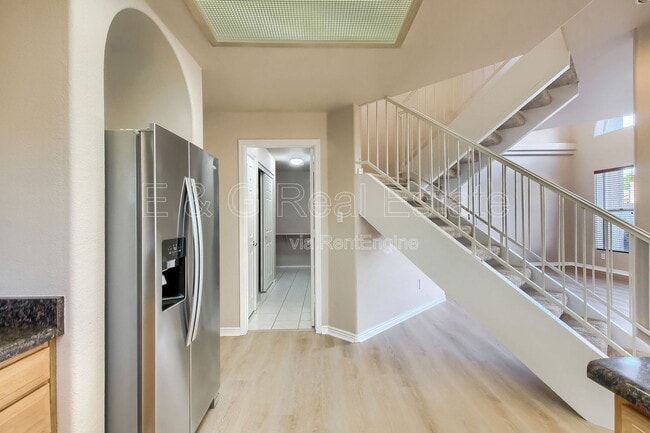 Building Photo - 10258 N 12th Pl