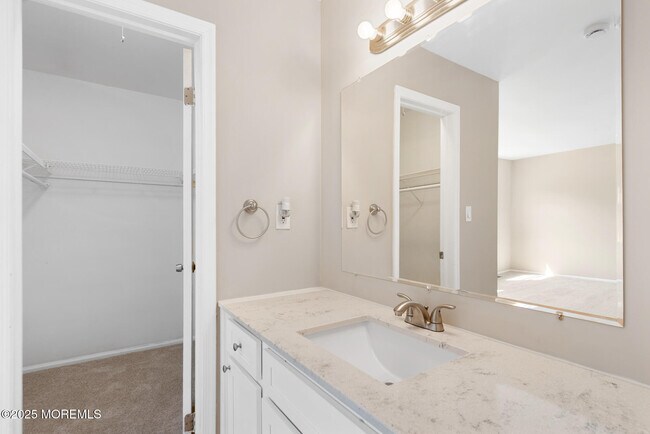 Building Photo - 308 Pewter Ct