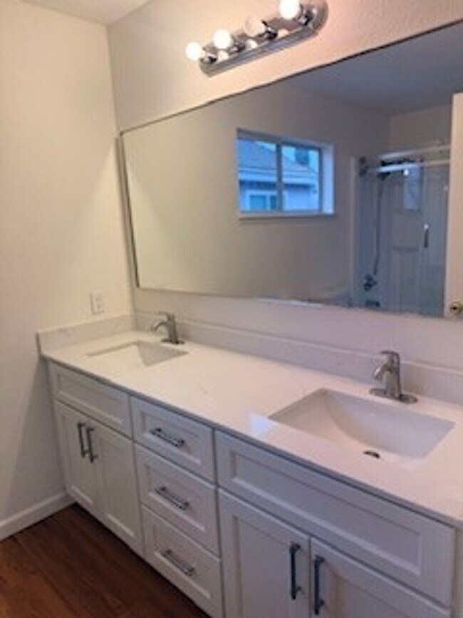 Building Photo - New Bedford Village