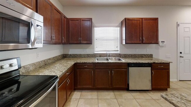 Building Photo - 4718 Somerset Hill Ln