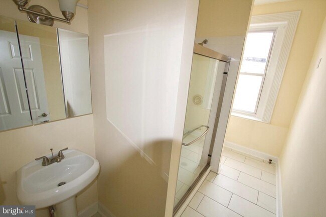 Building Photo - 2743 St Paul St