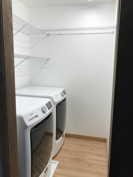 Convenient main level laundry - 1A Golden Oak Dr