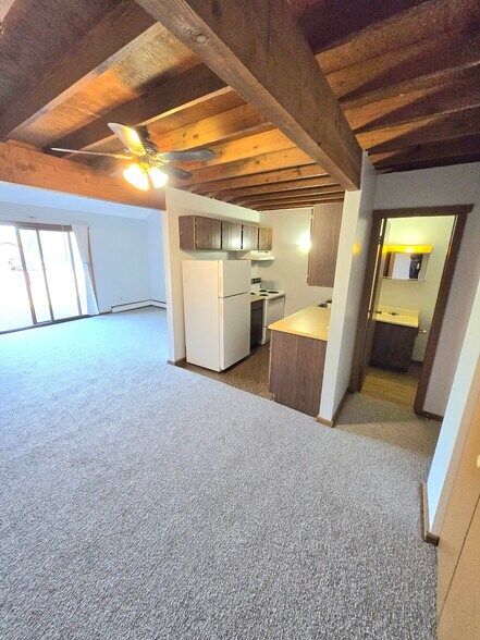Building Photo - 9120 N Lima Rd