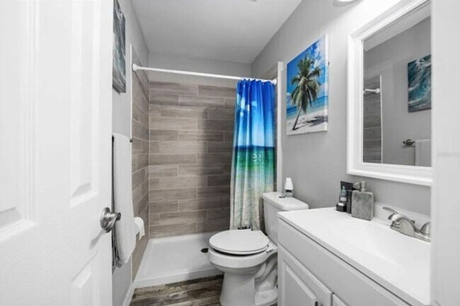 Building Photo - CHARMING 3/2 VILLA IN VERY NICE NEIGHBORHOOD