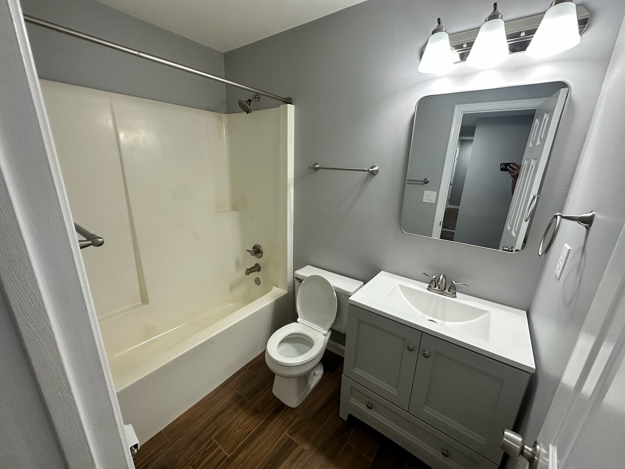 2nd bathroom - 1709 Rock Bridge Mews