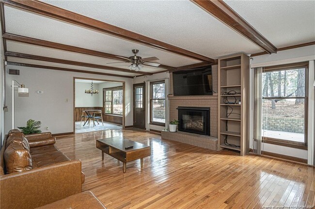 Building Photo - 6821 Thames Dr