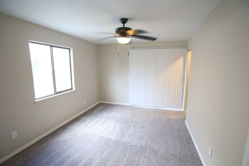 Building Photo - 34 E Ave A