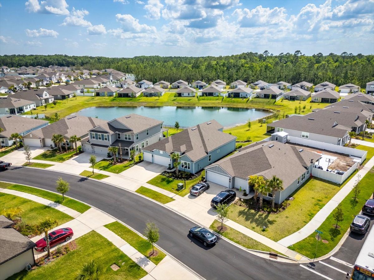 Building Photo - 2941 Oak Stream Dr