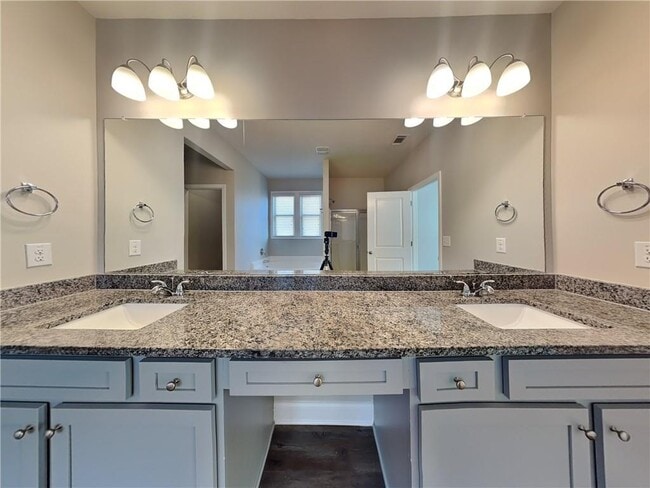 Building Photo - 3990 Bella View Ln