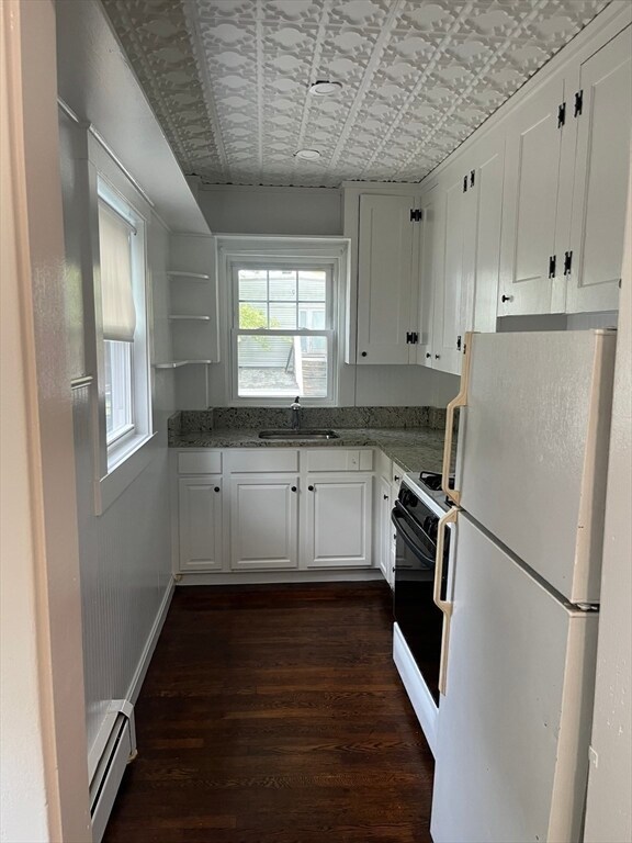 Building Photo - 12 Meadow St