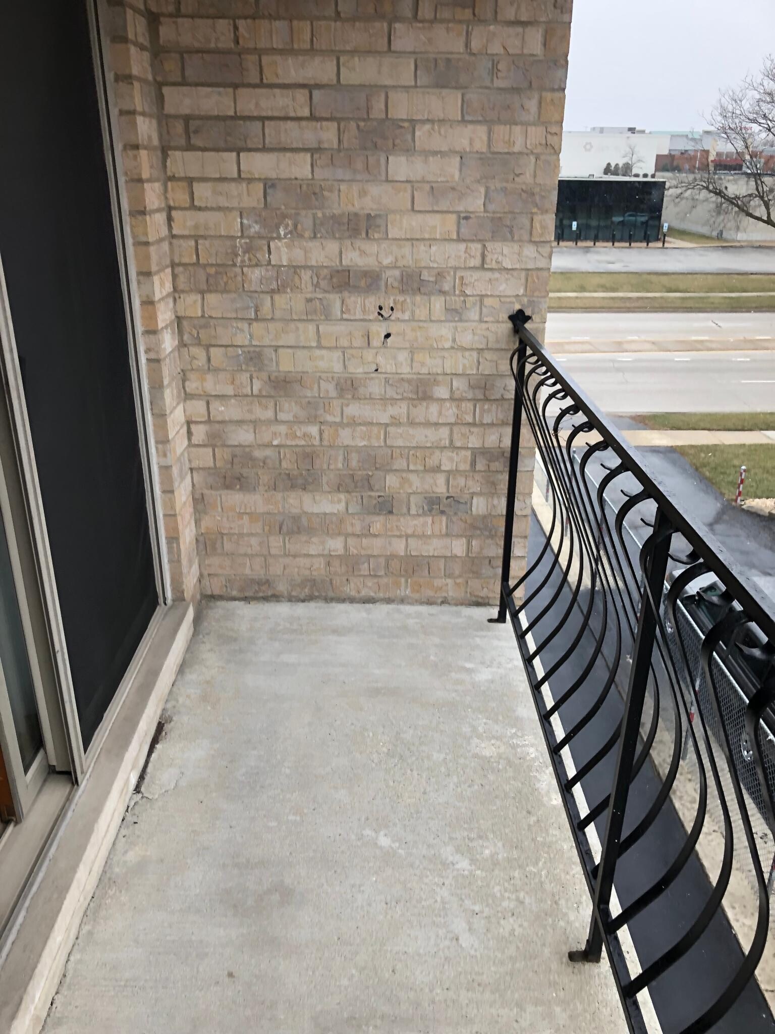 Building Photo - 9825 Ridgeland Ave