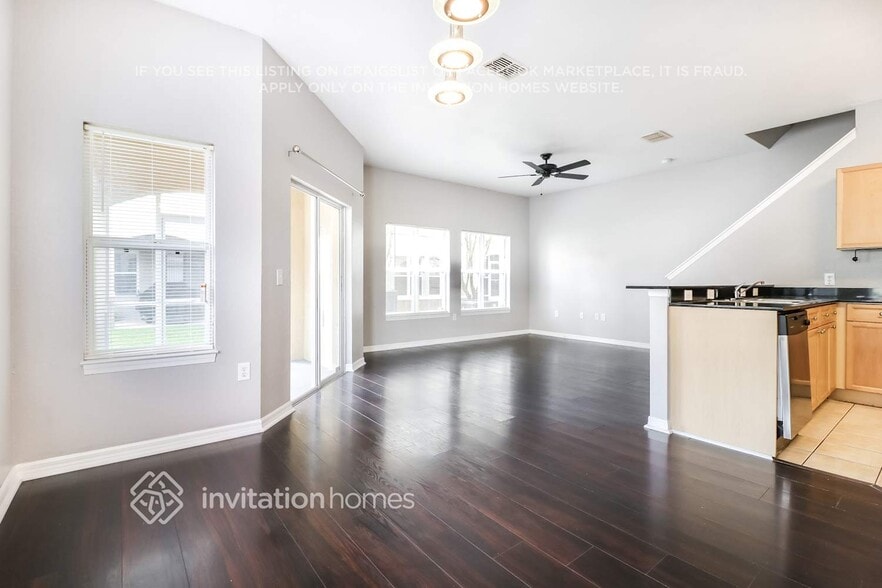 Building Photo - 18002 Majestic Kings Pl