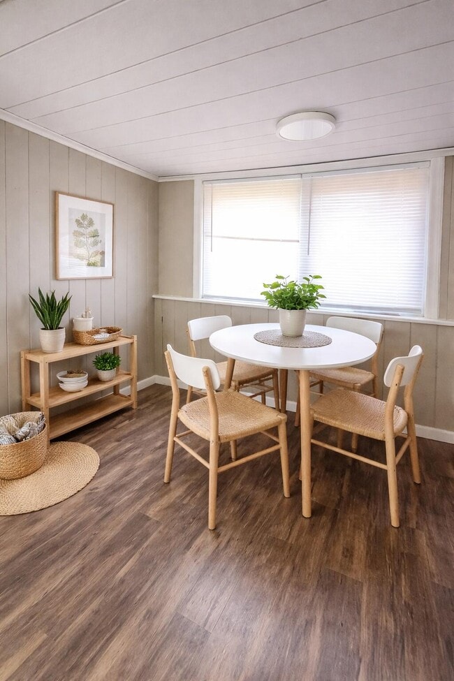 Building Photo - 2910 Mexico Gravel Rd