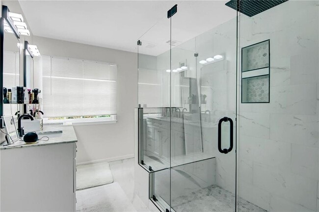 Building Photo - 2710 Abbottswell Dr